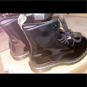 Dr Martens women’s black leather boot